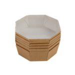 Achthoekige bakvorm van bruin karton 13x13x4,5 cm, oven- en vriezerbestendig voor cakes en lekkernijen